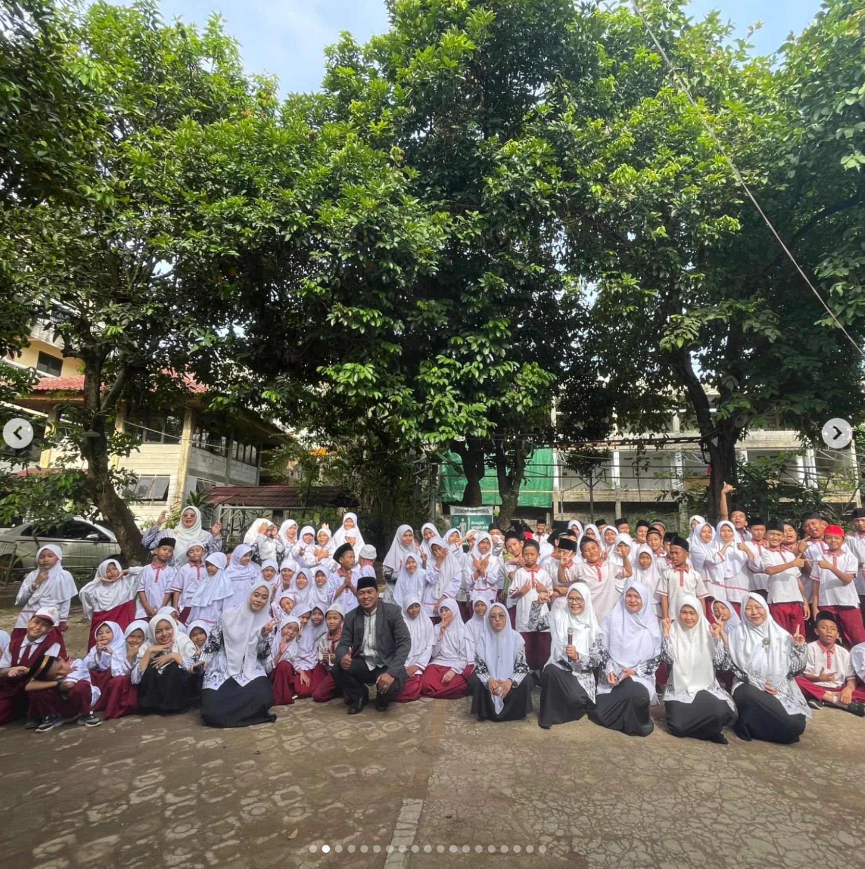 Kegiatan bersama guru